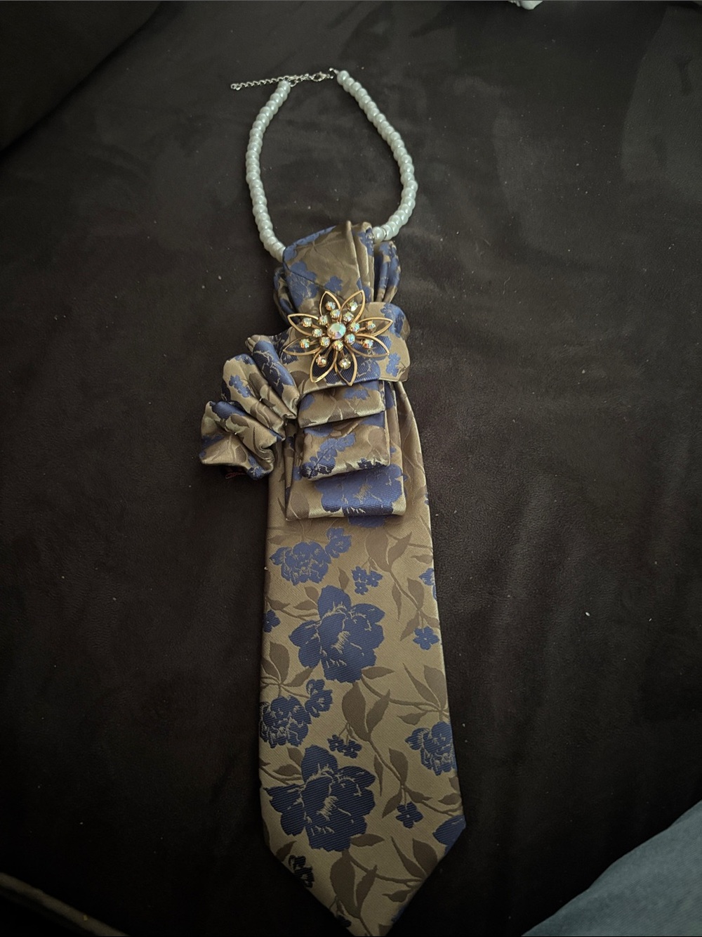 Blue Floral Accent Pearl-Style Neck Tie with Gold Floral Brooch